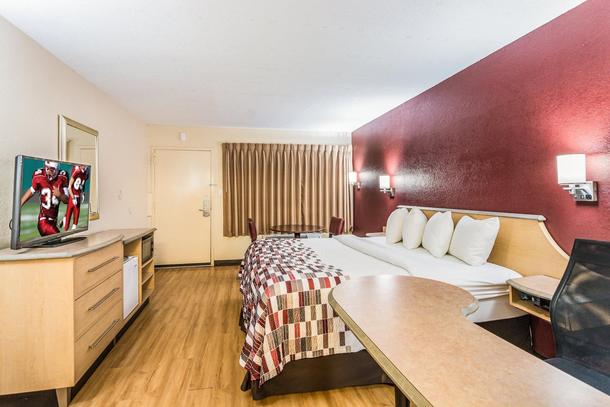Red Roof Inn Williamsburg Exterior photo